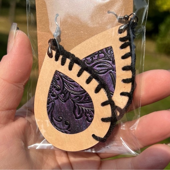 Handcrafted tear drop shaped hand stitched earrings, make your own - Picture 7 of 11